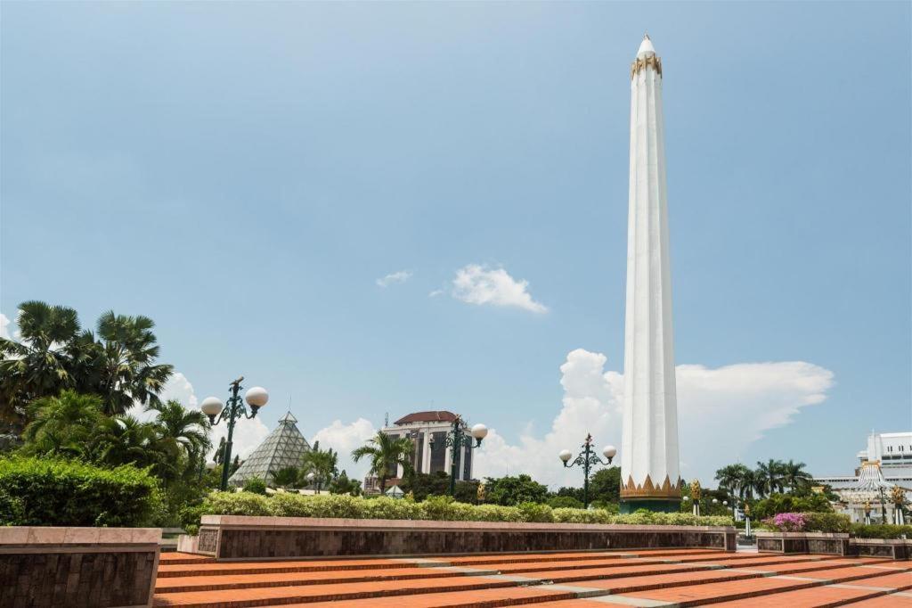 V3 Hotel Surabaya Eksteriør bilde