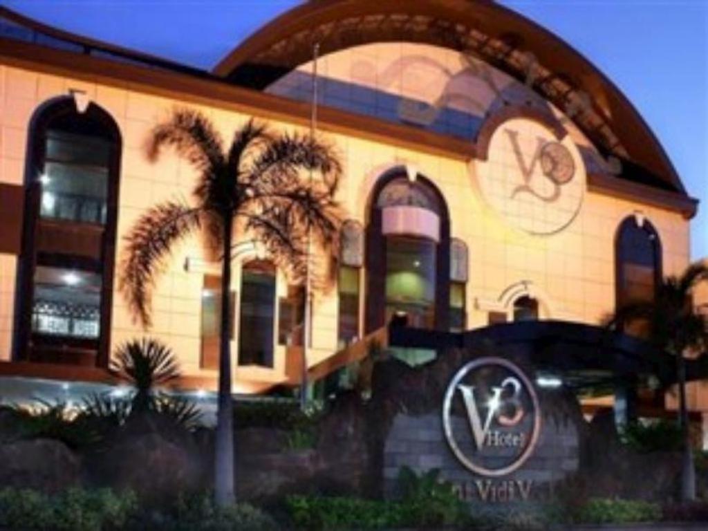 V3 Hotel Surabaya Eksteriør bilde